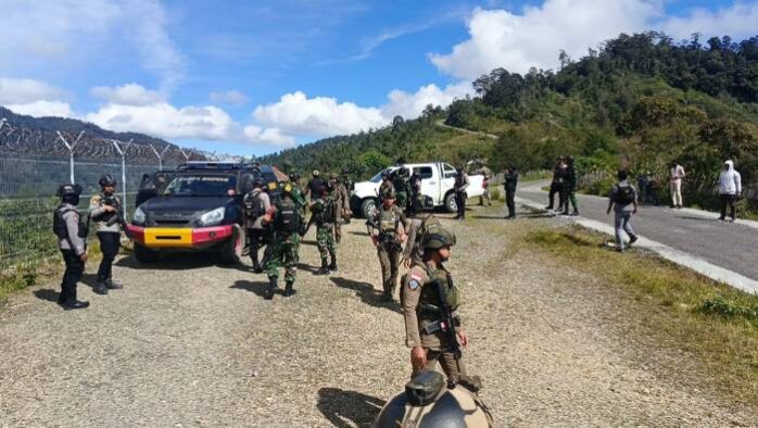 Patroli Gabungan Ops Damai Cartenz 2026 Jaga Kondusivitas Intan Jaya dengan Pendekatan Humanis